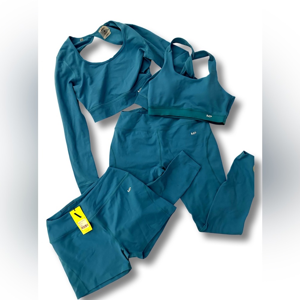 MyProtein workout outfit, leggings, sport bra, long sleeve, shorts. Blue, size M